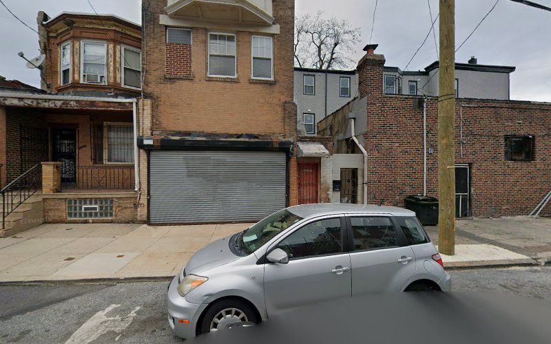 Halal Wings and Pizza