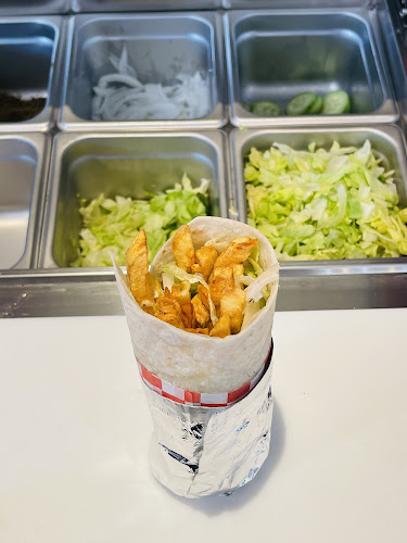 Yummy Ice Cream & Burger Shiryakh and halal burger