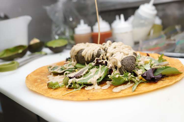 Healthy Kitchen 33 and Baba Shokry