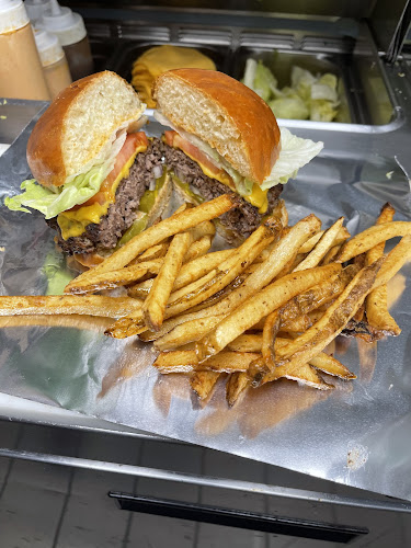 Zabiha Burger & Fries